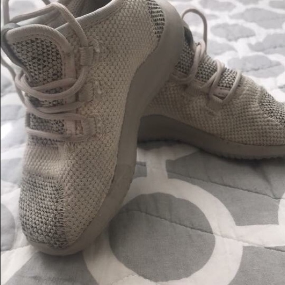 Adidas shoes size 7
